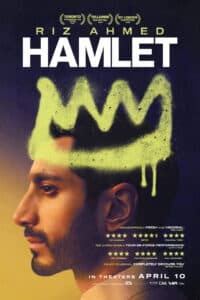 Hamlet: Riz Ahmed spricht Shakespeares Verse in einen Konzern hinein